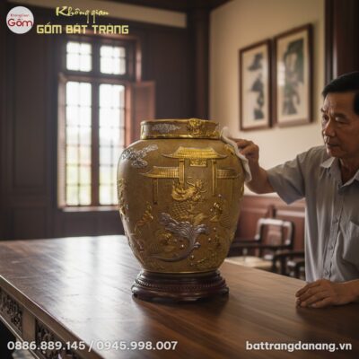 Một chiếc chum rượu gốm 50 lít 'Cá Chép Vượt Vũ...