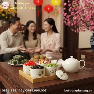 cận cảnh Khay mứt gốm sứ hoa sen Bát Tràng nắp ...