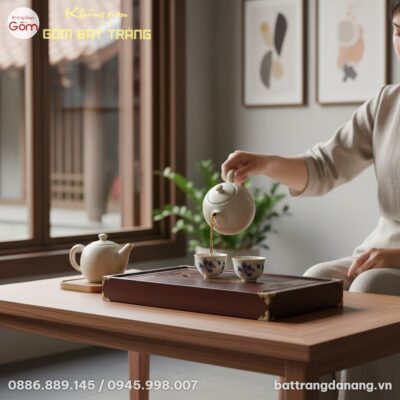 Một buổi trà đạo trang trọng trong không gian V...