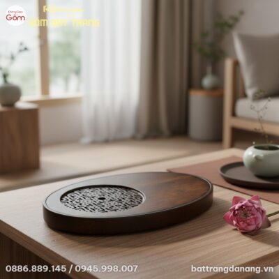 Cận cảnh khay trà gỗ BT-KT06, tập trung vào họa...