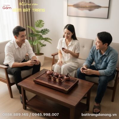 góc chụp từ trên cao xuống Khay trà gỗ 'Thuận B...