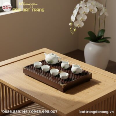 góc chụp trên cao xuống, cận cảnh Khay trà gỗ S...