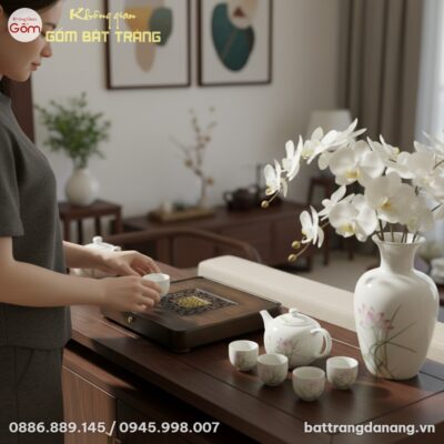 góc chụp trên cao xuống, cận cảnh Khay trà gỗ t...