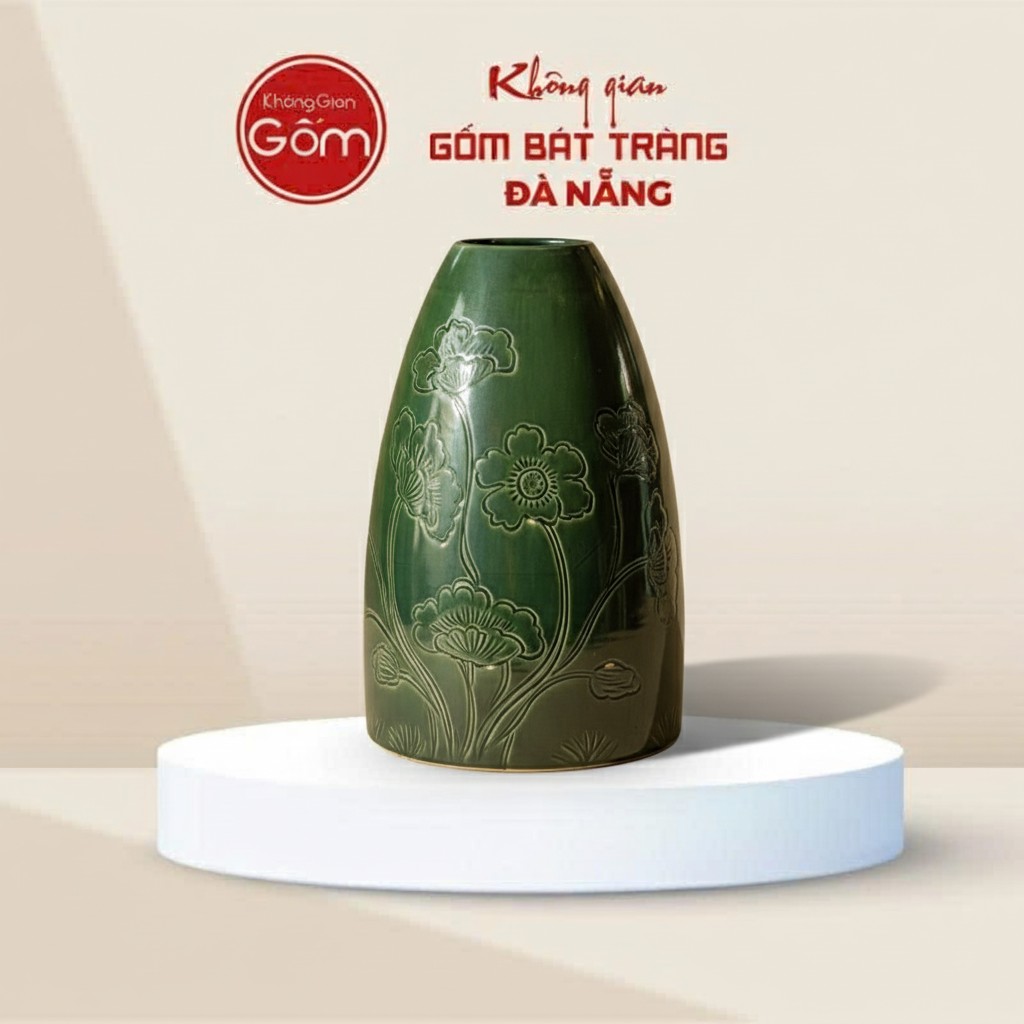 Lọ Hoa Dáng Chuông Men Xanh Khắc Hoa Gốm Bát Tràng BT-BH145