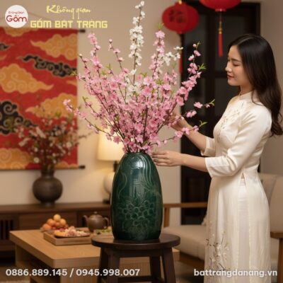 Lọ hoa gốm sứ men xanh dáng chuông cao 48cm, cắ...