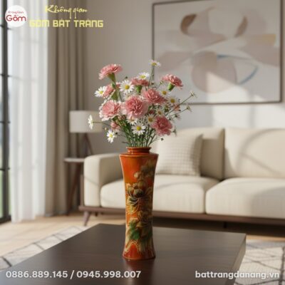 cận cảnh Bình hoa sen đỏ cam Bát Tràng 44cm cắm...