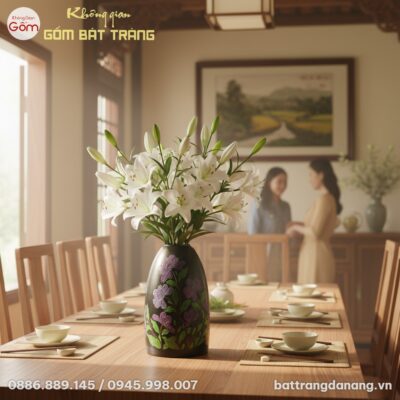 cận cảnh Lọ hoa gốm Bát Tràng dáng chuông cao 4...