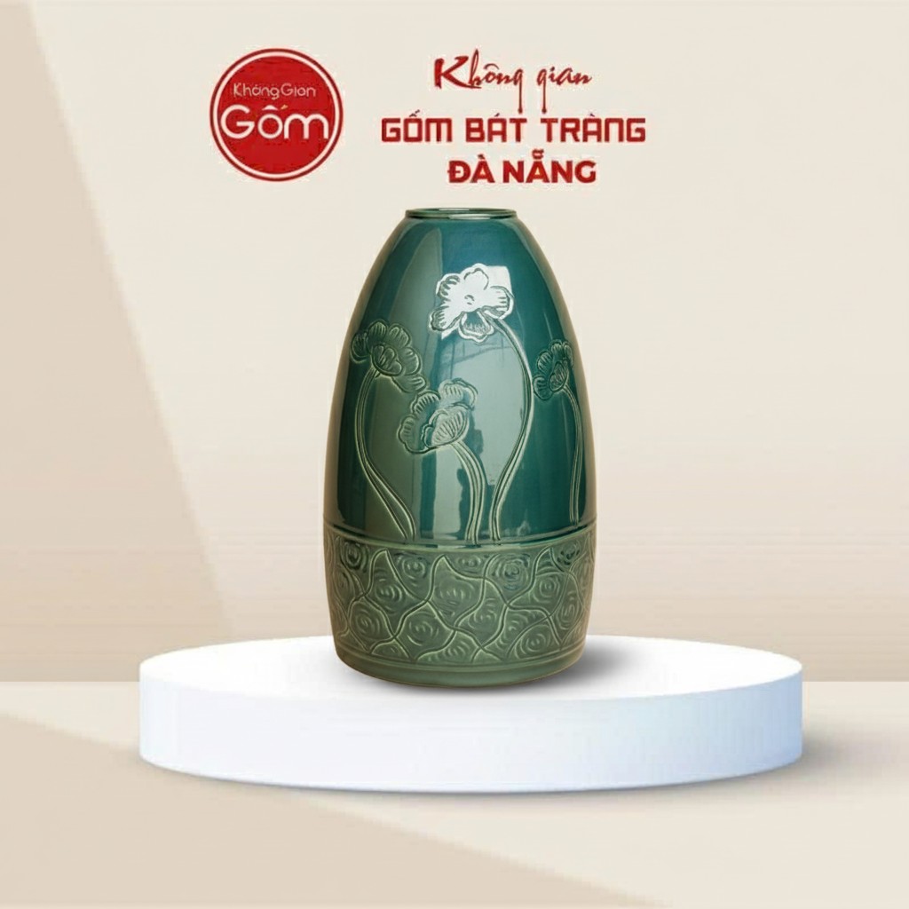 Lọ Hoa Men Xanh Ngọc Khắc Hoa Dáng Chuông BT-BH153
