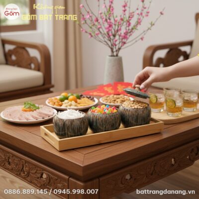 Bàn tiếp khách Tết ấm cúng trong ngôi nhà Việt ...