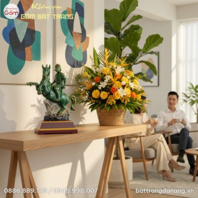 Tượng Phù Đổng Thiên Vương men ngọc lục đặt trê...