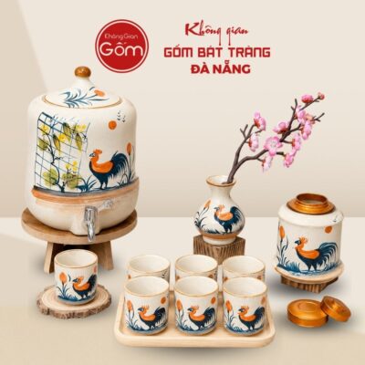 Bộ bình đựng nước gốm sứ dáng đu đủ men kem gà trống phú quý vẽ tay BTĐN-BBN01