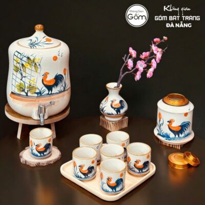 Alternative view of Bộ bình đựng nước gốm sứ dáng đu đủ men kem gà trống phú quý vẽ tay BTĐN-BBN01