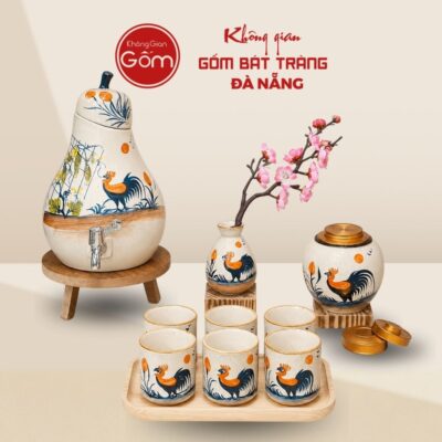 Bộ bình nước gốm sứ men kem tiêu dáng quả lê vẽ gà trống phú quý BTĐN-BBN02