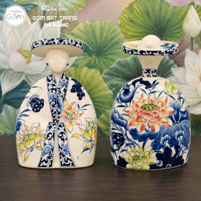 Alternative view of Tượng gốm cô gái mặc cổ phục Nhật Bình vẽ tay họa tiết hoa sen BTĐN-TG19